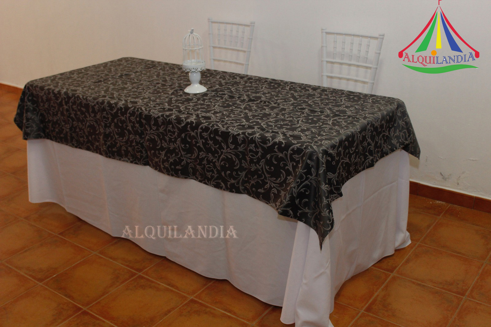 Mantel blanco y cubremantel Remicense gris