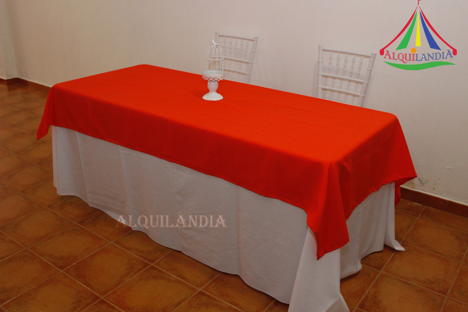 Mantel blanco y cubremantel Naranja